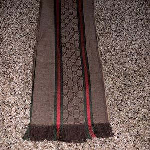 Gucci scarf